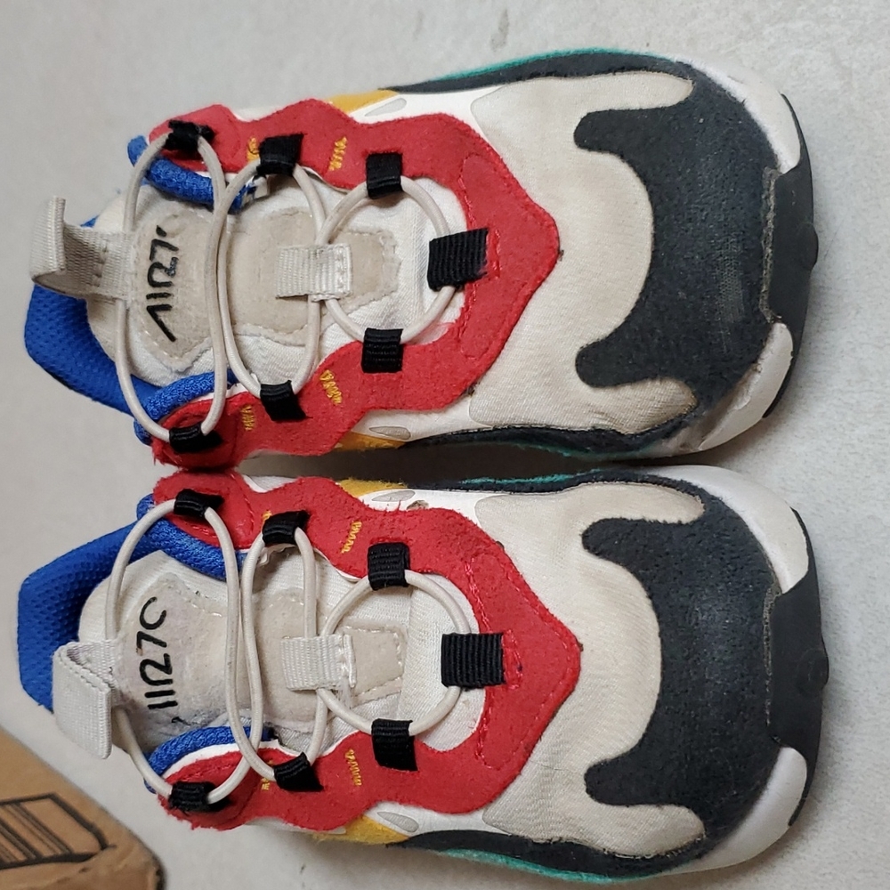 Toddler shoes